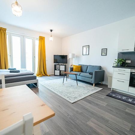 Fullhouse - Dresden - A6 - Washing Machine - Terrace - Nespresso Apartment Bagian luar foto