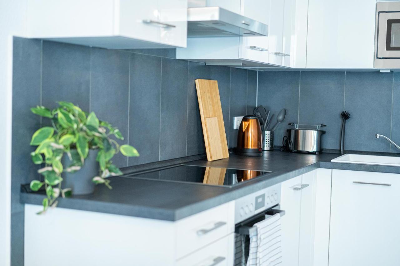 Fullhouse - Dresden - A6 - Washing Machine - Terrace - Nespresso Apartment Bagian luar foto
